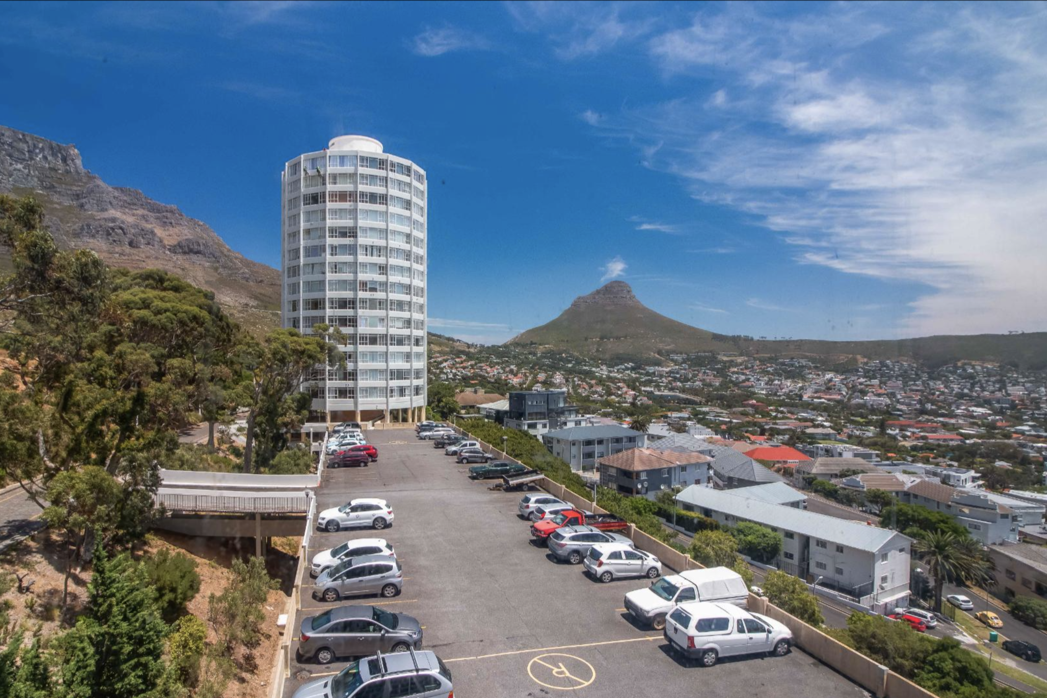 2 Bedroom Property for Sale in Vredehoek Western Cape